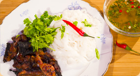 Bún chả – vietnamský grilovaný bůček